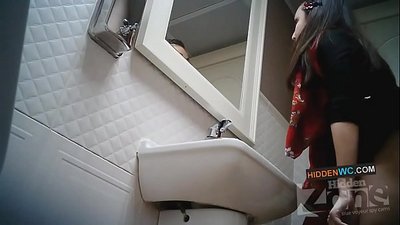 Umfanekiso ofihliweyo wekhamera kwindlu yangasese yabasetyhini (1)